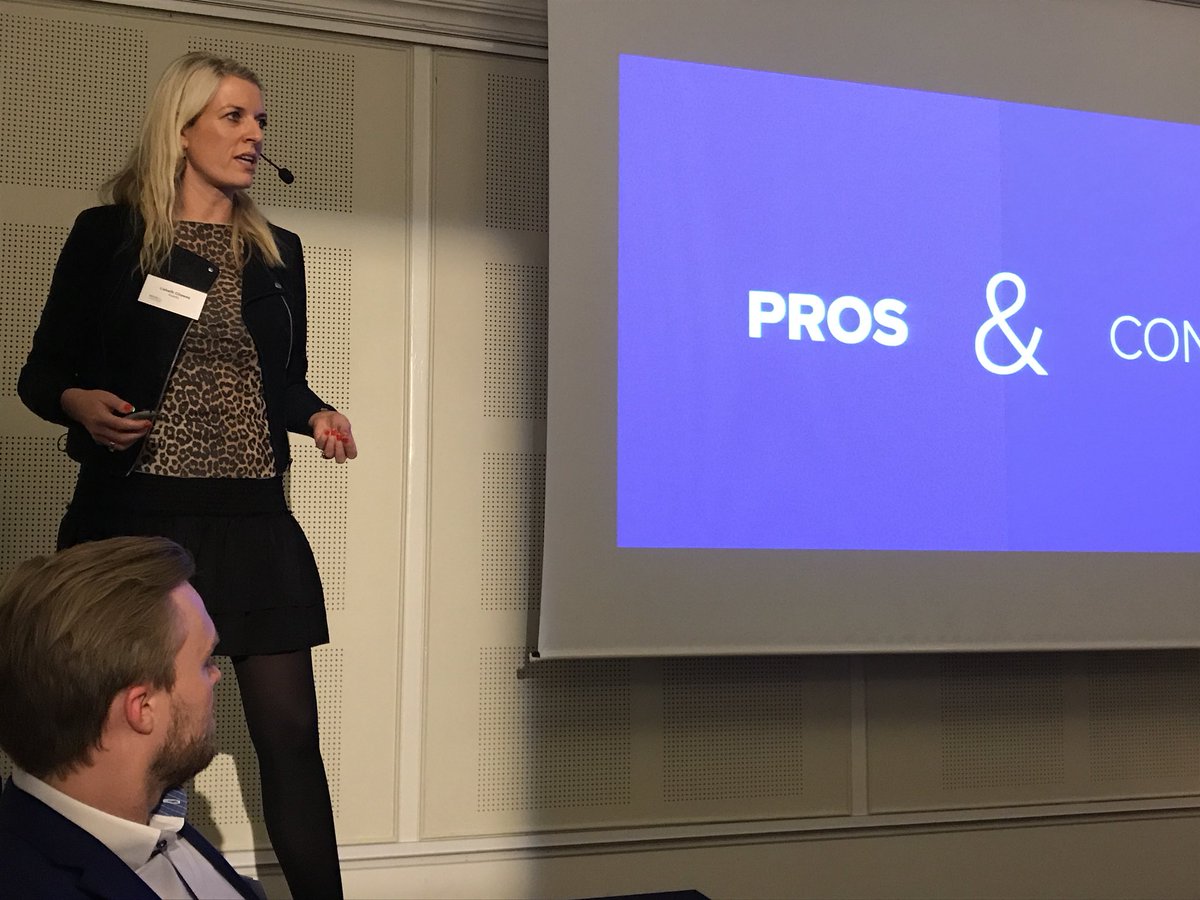 Wanscher's tweet photo. @LisbethChawes indtager scenen til @DigitalOdense - pros&cons ved #WebSummit2017 👏🏻Vi lytter! https://t.co/HU6w2gk74m