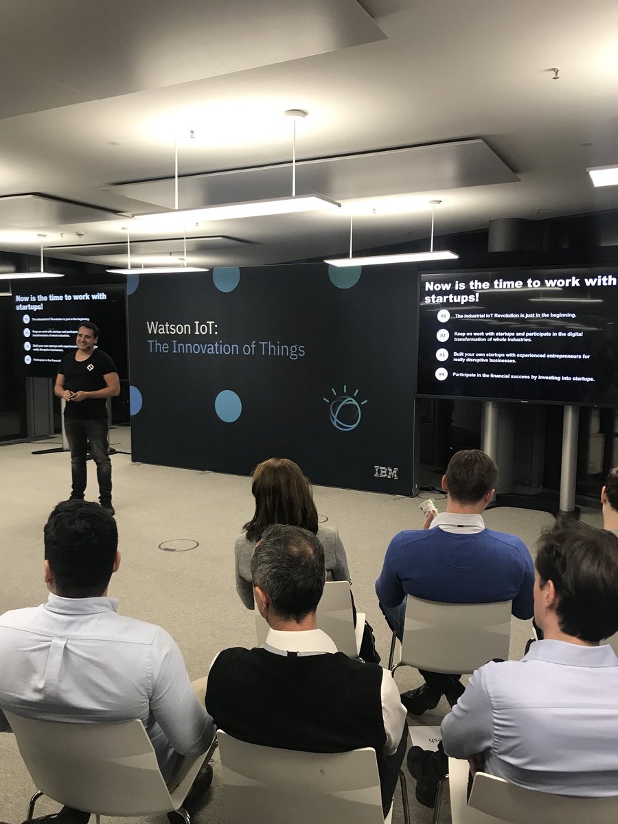 LenzHartung's tweet photo. Awesome to see our 14 Startups of Batch 6 pitching their business to our network of VCs, Angel Investors, Mentors and Industry Partners. #TFDemoDay #TechFounders #deeptech #b2bstartups #industryrevolution @TechFoundersMUC https://t.co/Xazv3wUq9w