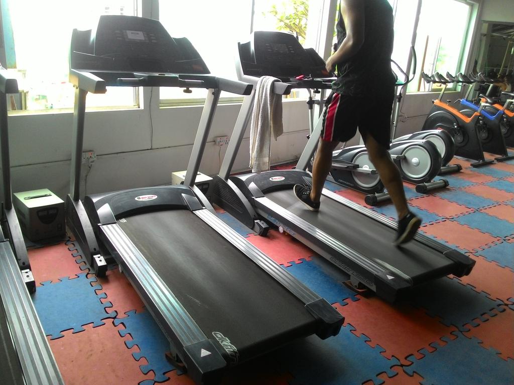 AlexZahead tweet picture