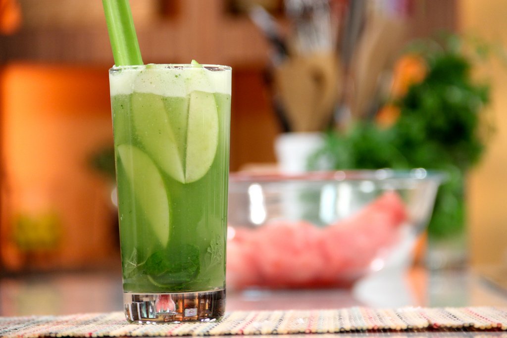 jugos10NET's tweet image. Nuevo post (Jugos verdes recetas para adelgazar - Mira que genial) publicado por Jugos10.NET - bit.ly/2BGYpY3