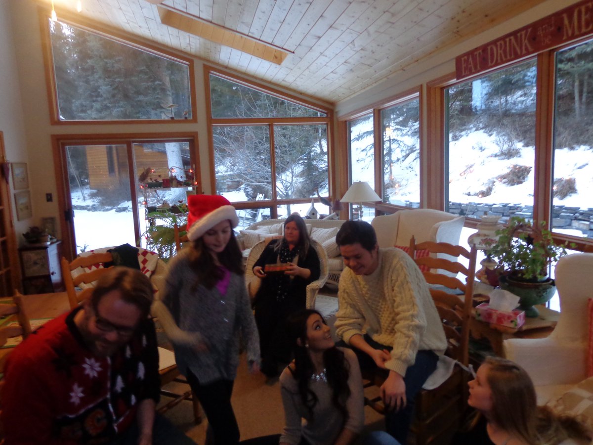 The holiday season is a great time to visit Canmore and Banff.  You can make it better by staying a few days.  We still have a selection of open dates at Ballyrock B&amp;B. Enjoy your choice of a deluxe king or queen suite and all the comforts of home. Visit ballyrockhome.com