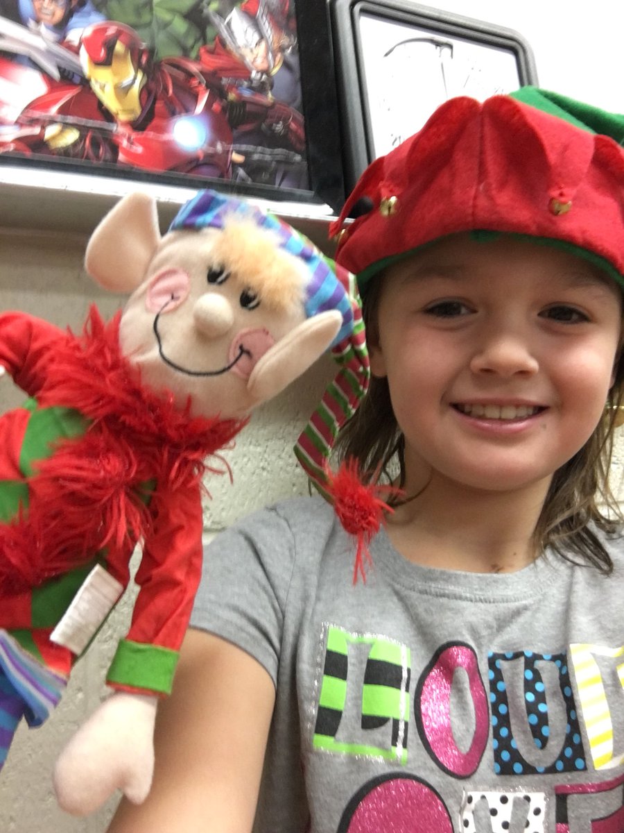 MsCarruthers5s's tweet image. My classroom is filled with the best elves! #ELFIES #3C #eipsstudents #Christmasin3C  #wbfnews