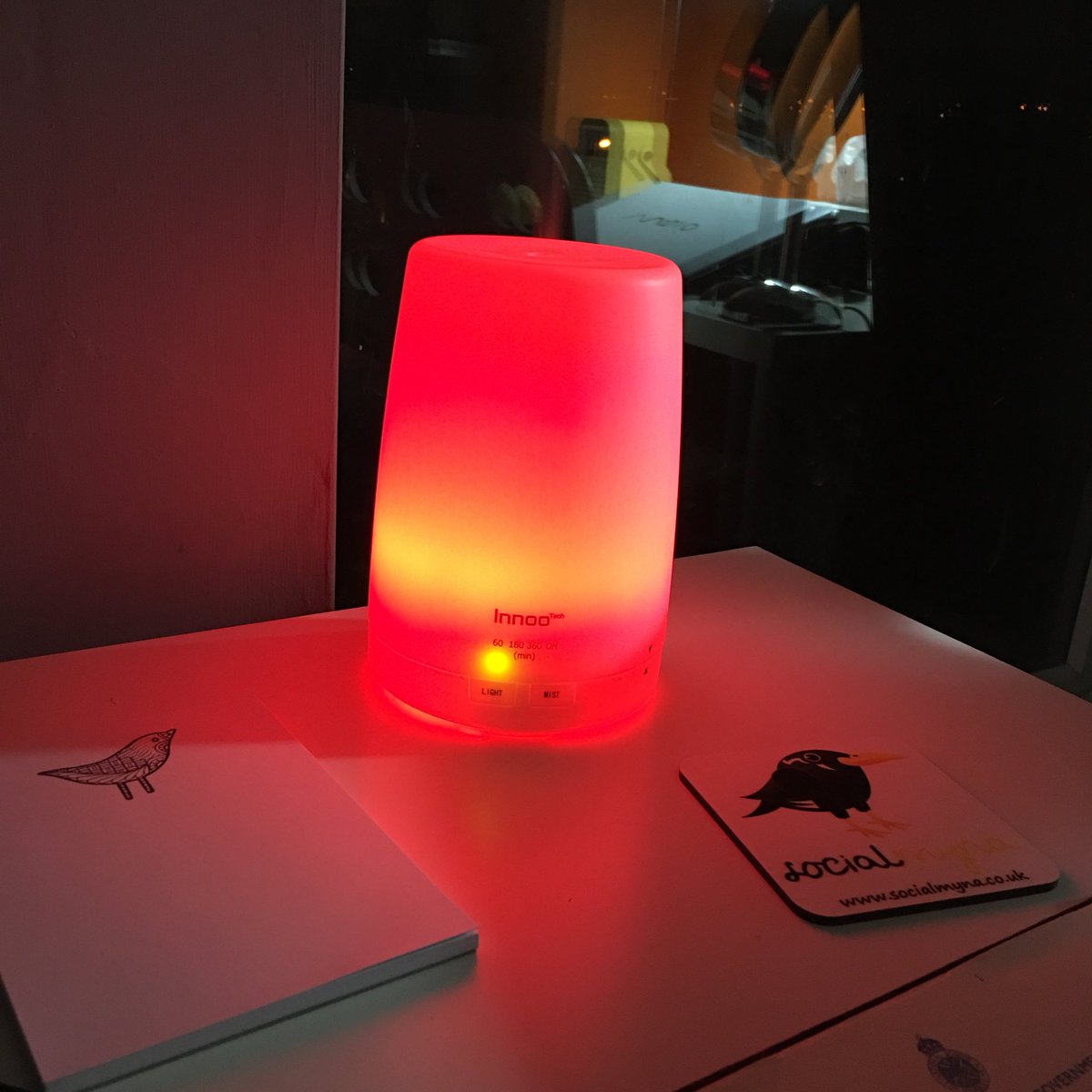 SocialMyna's tweet image. Back to work for this little bird aided by #aromatherapy and my #InnooTech diffuser 😉