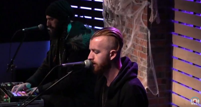 Q101Chicago's tweet photo. #Missio &amp; @WelshlyArms are coming to @thebottomlounge 2/24 tickets on sale Fri Watch #BottomOfTheDeepBlueSea live from the #Soundlounge: https://t.co/RtROf39mBk  <3 @laurenoneil #LonerTour https://t.co/sWjrbnbjh7
