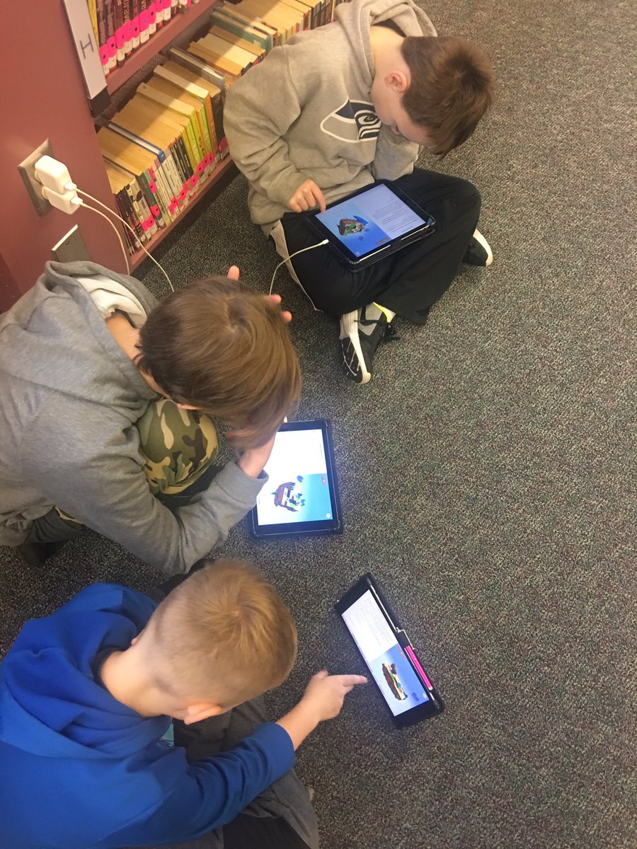 GailKMoore's tweet photo. Marshall Coders are getting their 4 Cs on for the #HourofCode! #grit #vpsipad #vpsamazing #CSEdWeek https://t.co/RjnbyvHIAW