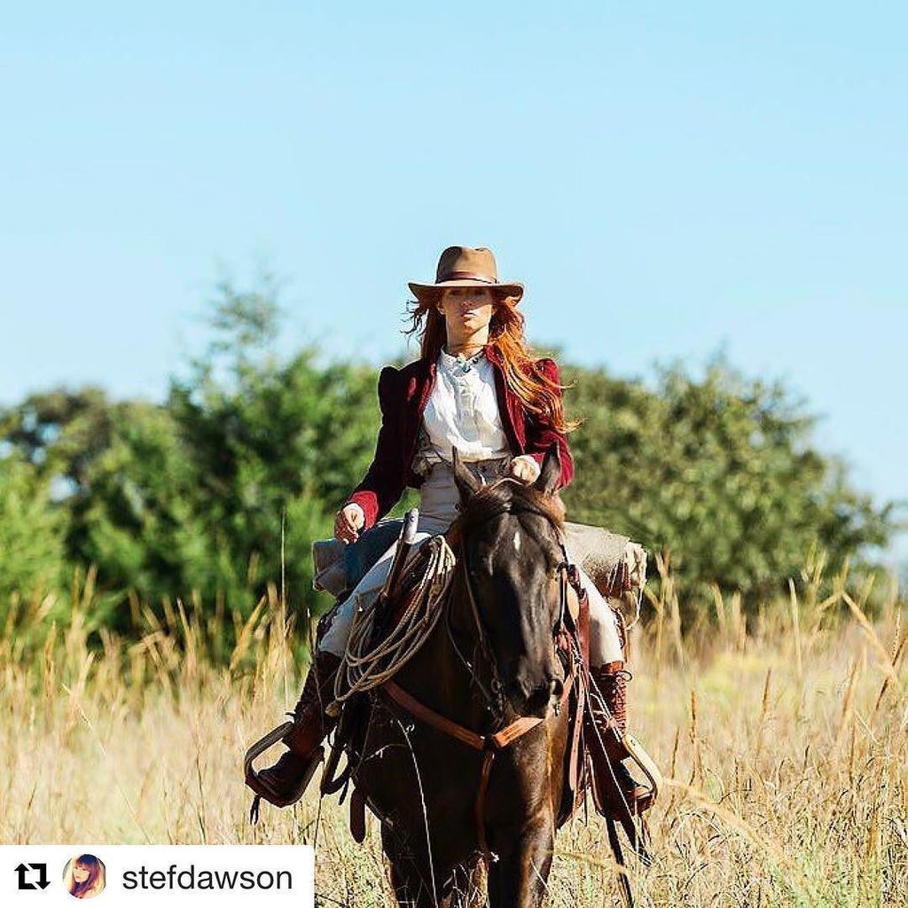 An amazing weekend! Thank you to everyone who came to Painted Woman
・・・
@paintedwomanfilm is riding into theaters this weekend!!! 'Painted Woman' - a western that is a winner of 9 awards and 12 nominations, premieres this week in Fayetteville and Fort Smith, AR, Tulsa OK, th…