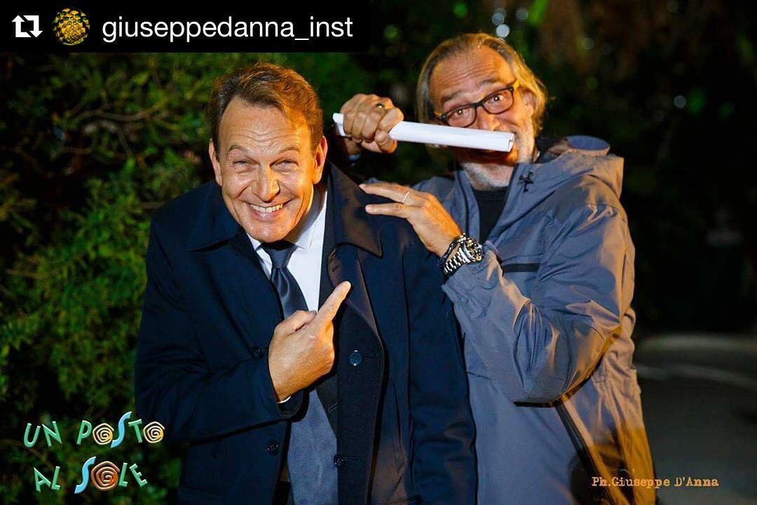 upasclaire's tweet photo. #Repost @giuseppedanna_inst (@get_repost)
・・・
Posso assicurarvi che per alcune scene...il copione è un optional 🙂
#instaupas #giuseppedanna #riccardopolizzycarbonelli #lucaward https://t.co/Sta1r2sgT7