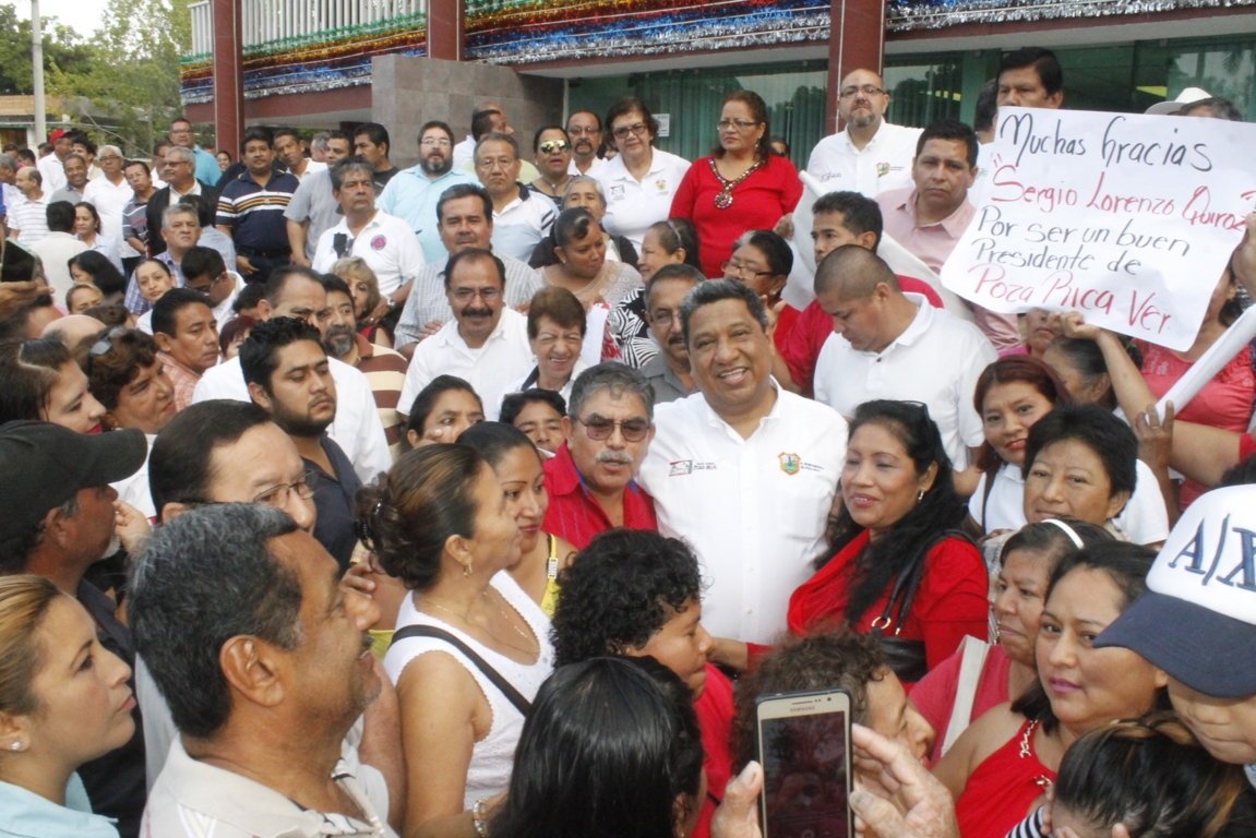 TodosSomosPR's tweet photo. Poza Rica es más grande que sus adversidades: SLQC #TodosSomosPozaRica https://t.co/ATcAcfQ5Ll https://t.co/hbuCx0NxWs