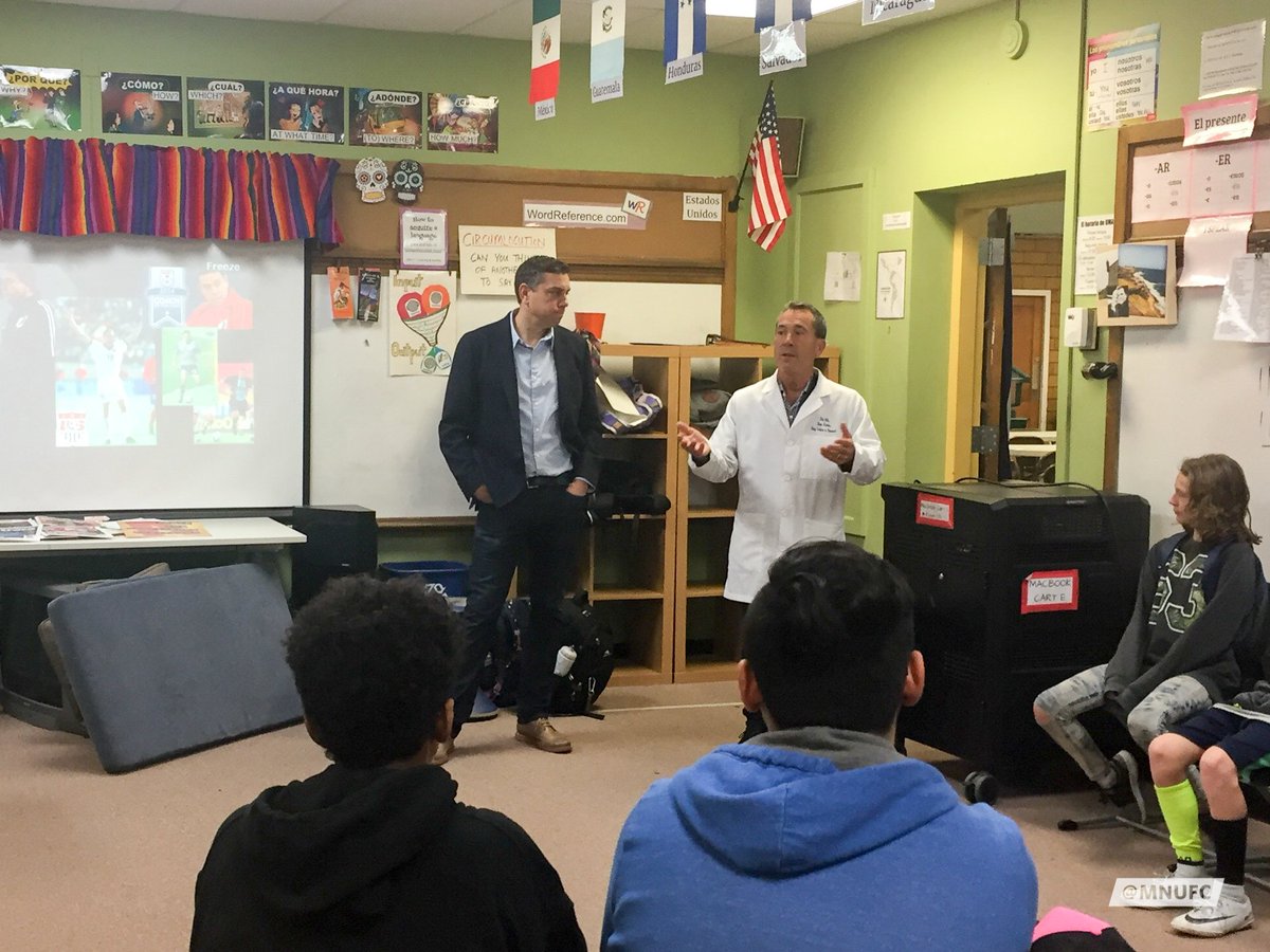 Minnesota United Fc On Twitter Manny Lagos Sleep Expert Pete Bils Stopped By Our Sleep Number It Bed Sweepstakes Winner Erik Nordwall S Upper Mississippi Academy Class To Talk About