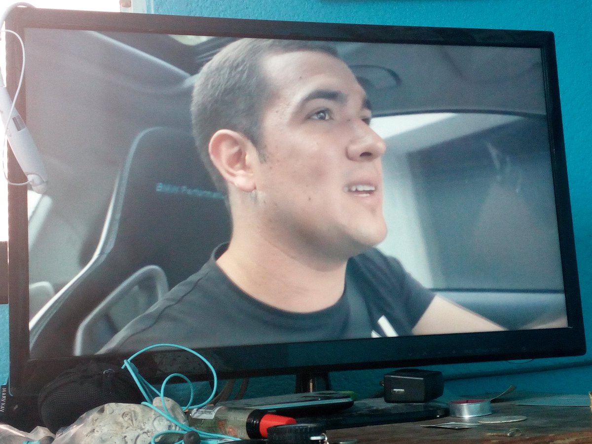 Baltazr95's tweet photo. Soy adicto a los videos de este jefe de jefes #Jupac @jucaviapri https://t.co/HCNu4Y2Nfp