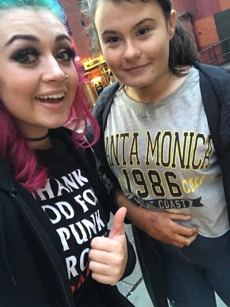 thewildestones's tweet photo. @BronnieWithFans @BronnieMusic  https://t.co/DYGd2iEWKO