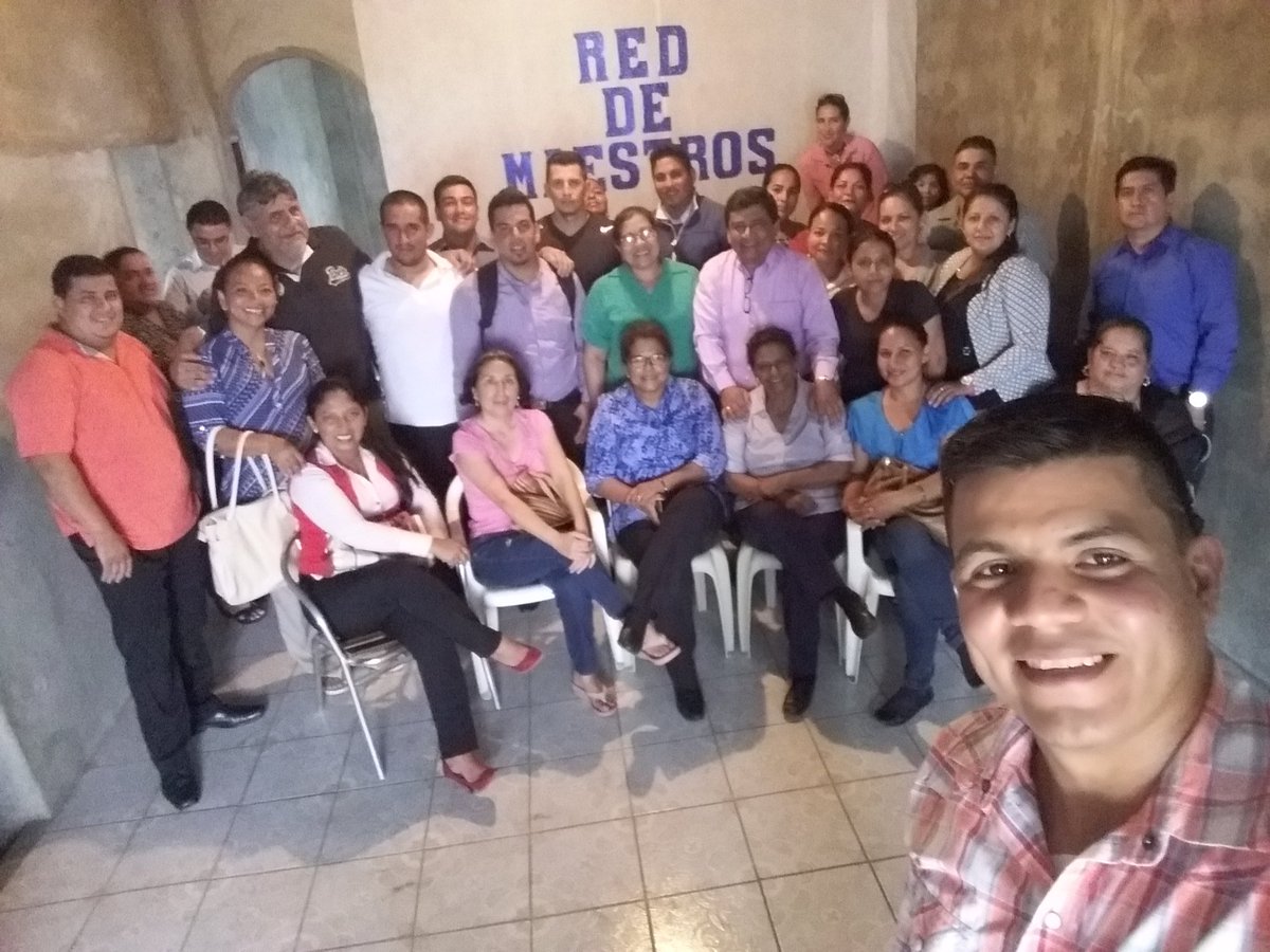 Jeyr07's tweet photo. #RedMaestrxsZ5 #DistritoPalenqueVinces #SoyRedMaestrxs #EstoyPorConvicción #YTu @RedMaestrxsEC @WilmerSantacru3 @josemunoz816 @leojnb @RedMaestrxsZ5 https://t.co/aAmVFf6p83