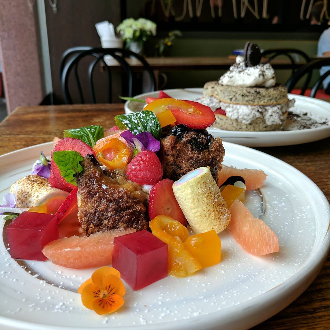 LuzerneGlobal's tweet image. 20 more days to Christmas. Let us countdown with this festive yummy platter on Marble, from Bello The Shelter! 
Image: @bellotheshelter
#luzerne #luzerneglobal #EverydayBest