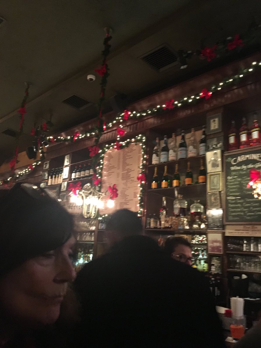dapper_bird's tweet photo. Where good service, good food, and good people gather! Time for dinner and sharing #dapperbird, #dbeteam, #NYC https://t.co/hPgnnH2cGD