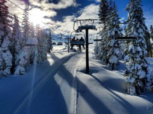 yosemitenation's tweet photo. Looking for the best Yosemite winter activities? From skiing to skating, winter hikes or relaxing next to a crackling fire, see all our favorite activities by following the link.
https://t.co/iSh1KHG0Lx
#yosemitewinter https://t.co/un94ZjMg0P