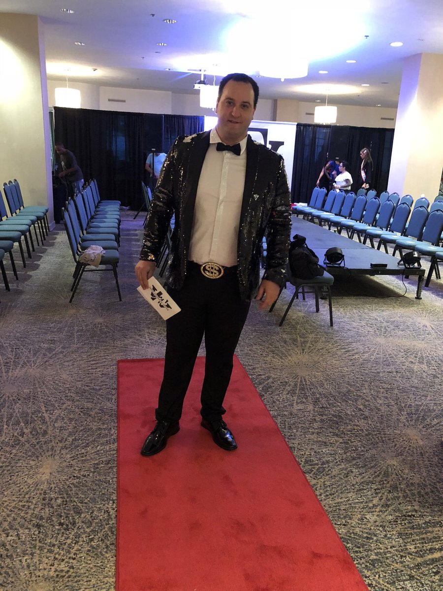 RonRafaelS's tweet photo. Ron Rafael Shimshilashvili Host the 2018 Miss Fashion Week grand Finale in Miami Beach, FL #ronrafael #ronrafaels #ronrafaelshimshilashvili #ronshimshilashvili #missfashionweek @MissFashionWeek #missfw https://t.co/Lm9nvNdYPD