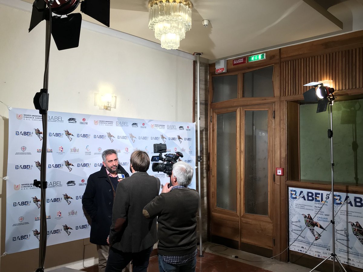 CinetecaSarda's tweet photo. Breve riassunto per immagini della serata inaugurale del #BabelFF 2017!
#babel5 #salvatoremereu #subtitlesheroes #auditoriumcomunale #casteddu #sardigna https://t.co/pjOSShUQC2
