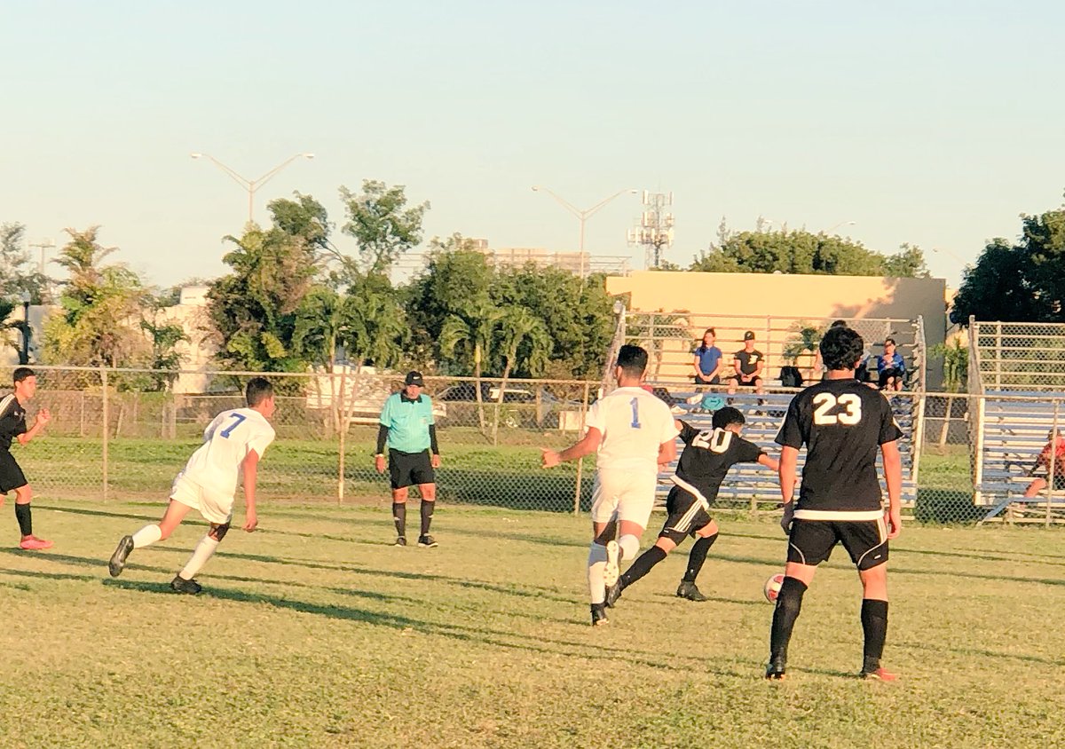 HMLSrHighSchool's tweet photo. Great win vs Goleman 2-1 #TrojanPride @HMLboosterclub @HMLActivities @HMLYearbook2018 @lisagarcia_lisa @MiamiLakesNews @cityofhialeah @NROSup https://t.co/u6eepZq9S6