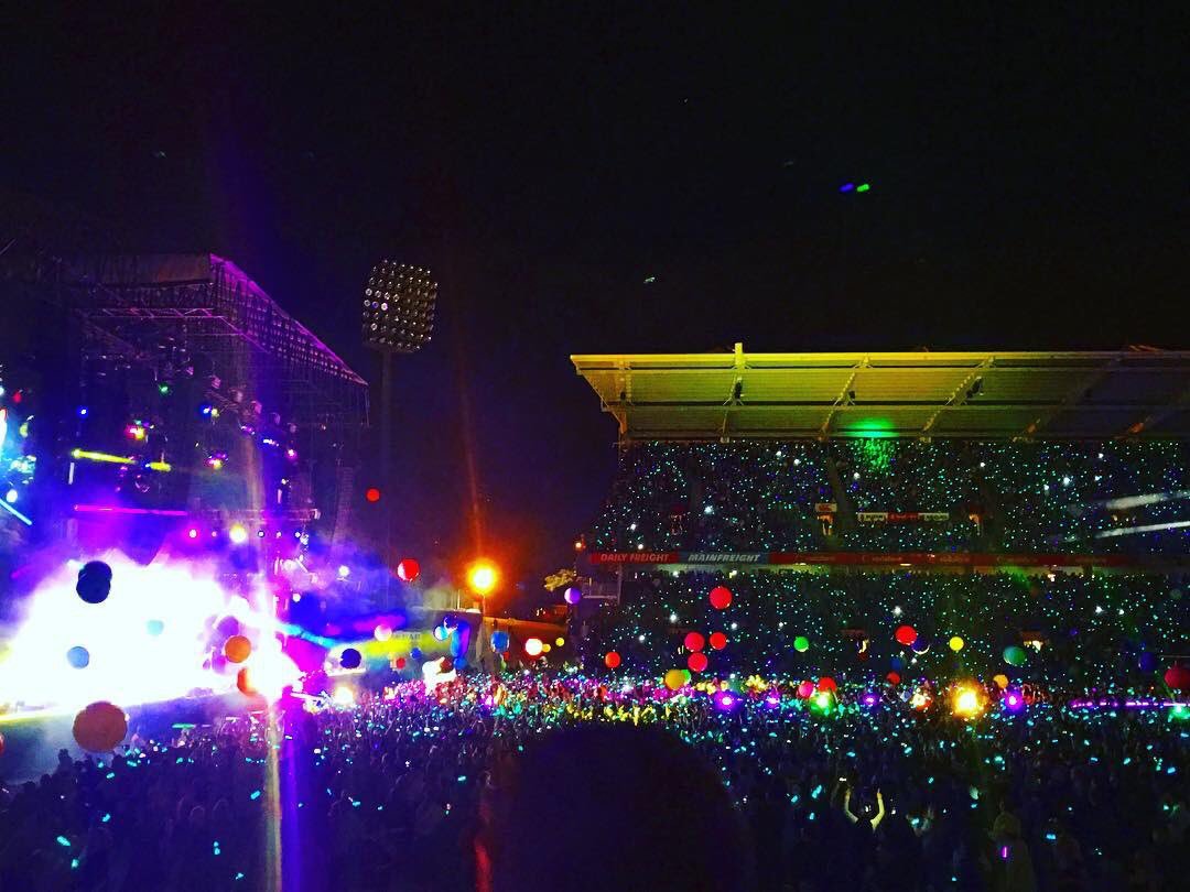 ColdplayAustral's tweet image. 1 year and 2 days ago Coldplay kicked off the Australian A Head Full of Dreams tour in Auckland.