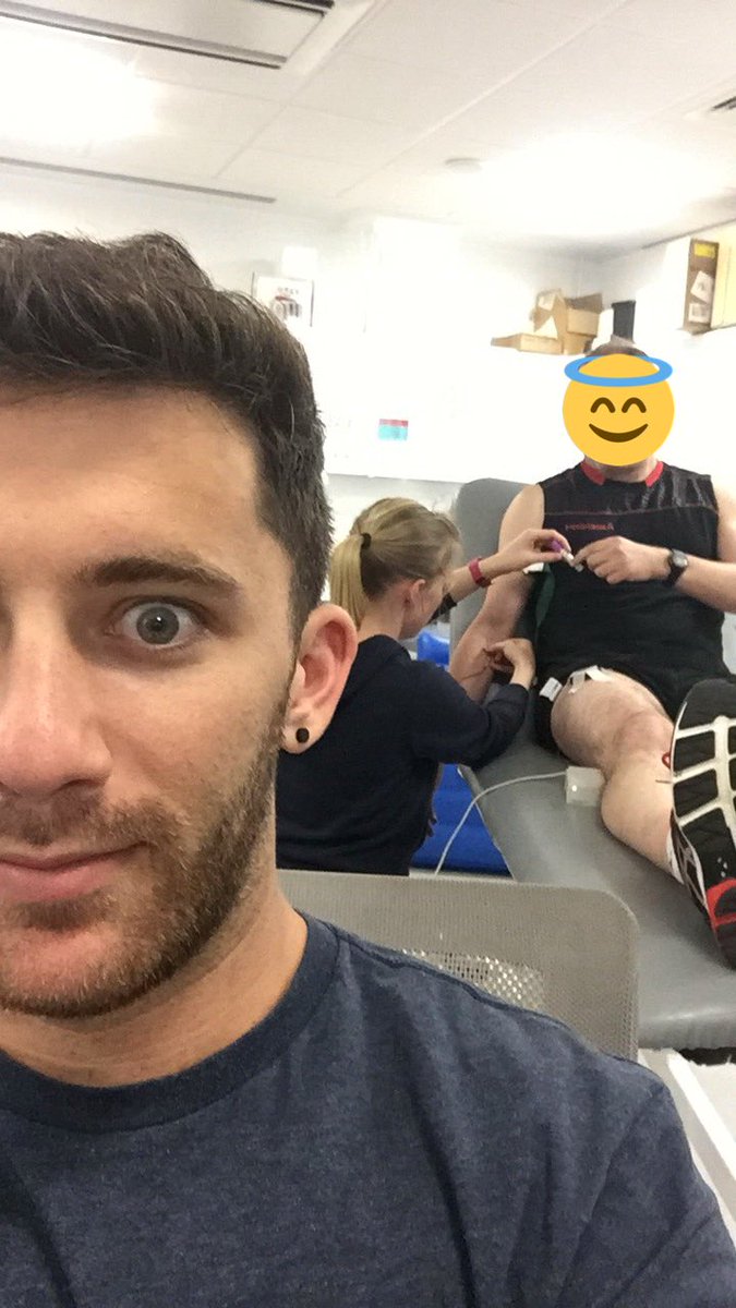 tnrivkin's tweet photo. That amazing #scientist behind me (@Laura_Wilson1) was one of my best and favourite teachers this year. Learned so much from you and you weren’t even my lecturer! Have a fun holiday you deserve it! https://t.co/N9mfo50EyJ
