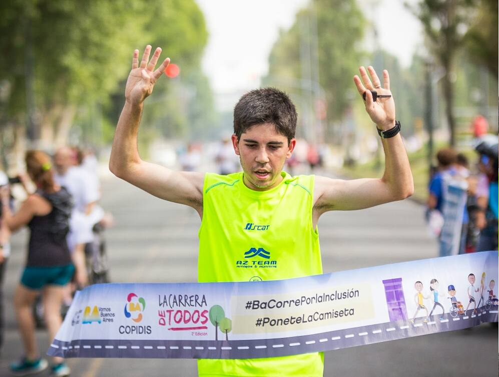 shinealightst's tweet photo. Algunas fotos de la maratón de ayer por el 👉 Día Internacional de las Personas con Discapacidad para .@copidisgcba  
Más de 800 personas participaron de la #CarreradeTodos #BaCorrePorLaInclusion #PoneteLaCamiseta https://t.co/fXVjRapdQE