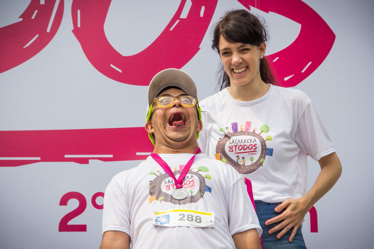 shinealightst's tweet photo. Algunas fotos de la maratón de ayer por el 👉 Día Internacional de las Personas con Discapacidad para .@copidisgcba  
Más de 800 personas participaron de la #CarreradeTodos #BaCorrePorLaInclusion #PoneteLaCamiseta https://t.co/fXVjRapdQE