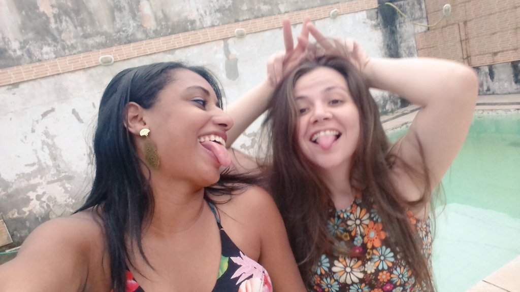 _KateeSouuza's tweet photo. Uma amor por essa pessoa, uma amizade pra vida toda ❤👭 https://t.co/TLTr7SXBxz