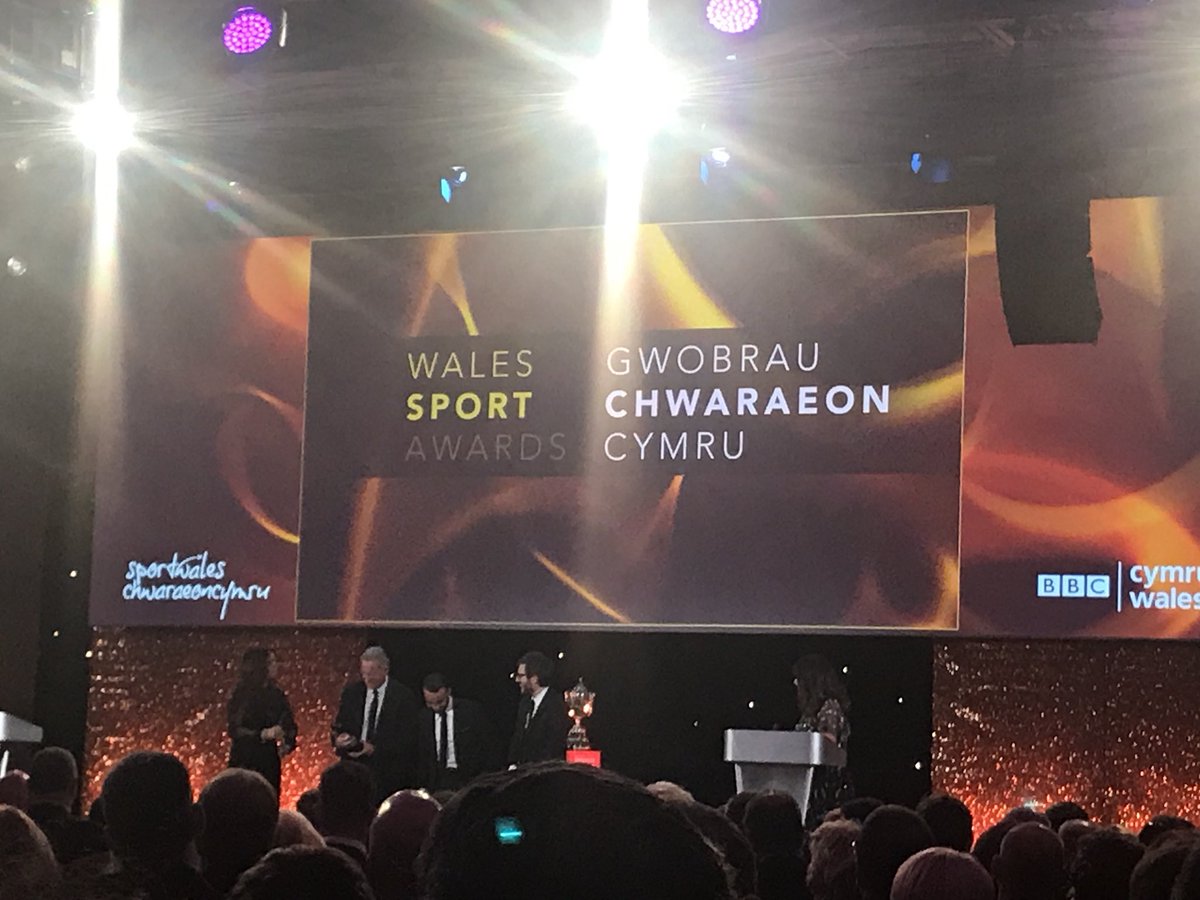 reesaimee's tweet image. Fantastic evening @TheCelticManor for the Wales Sport Award’s. Thank you @sportwales for the invite! #WSA2017 #ProudToBeWelsh 🏴󠁧󠁢󠁷󠁬󠁳󠁿