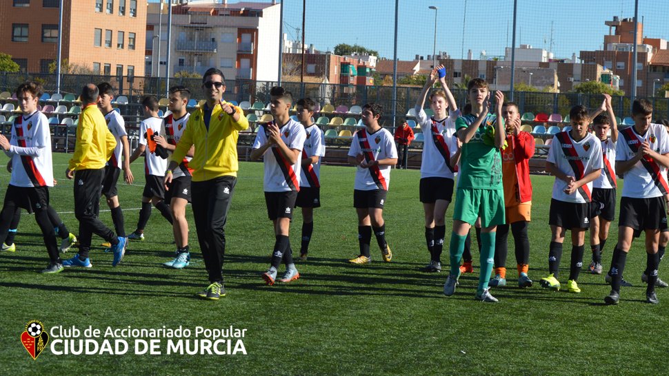 /CDM FOTOS/

4/4 Fotos de la victoria de nuestro Cadete frente al Ronda-Sur

#CanteraCiudad