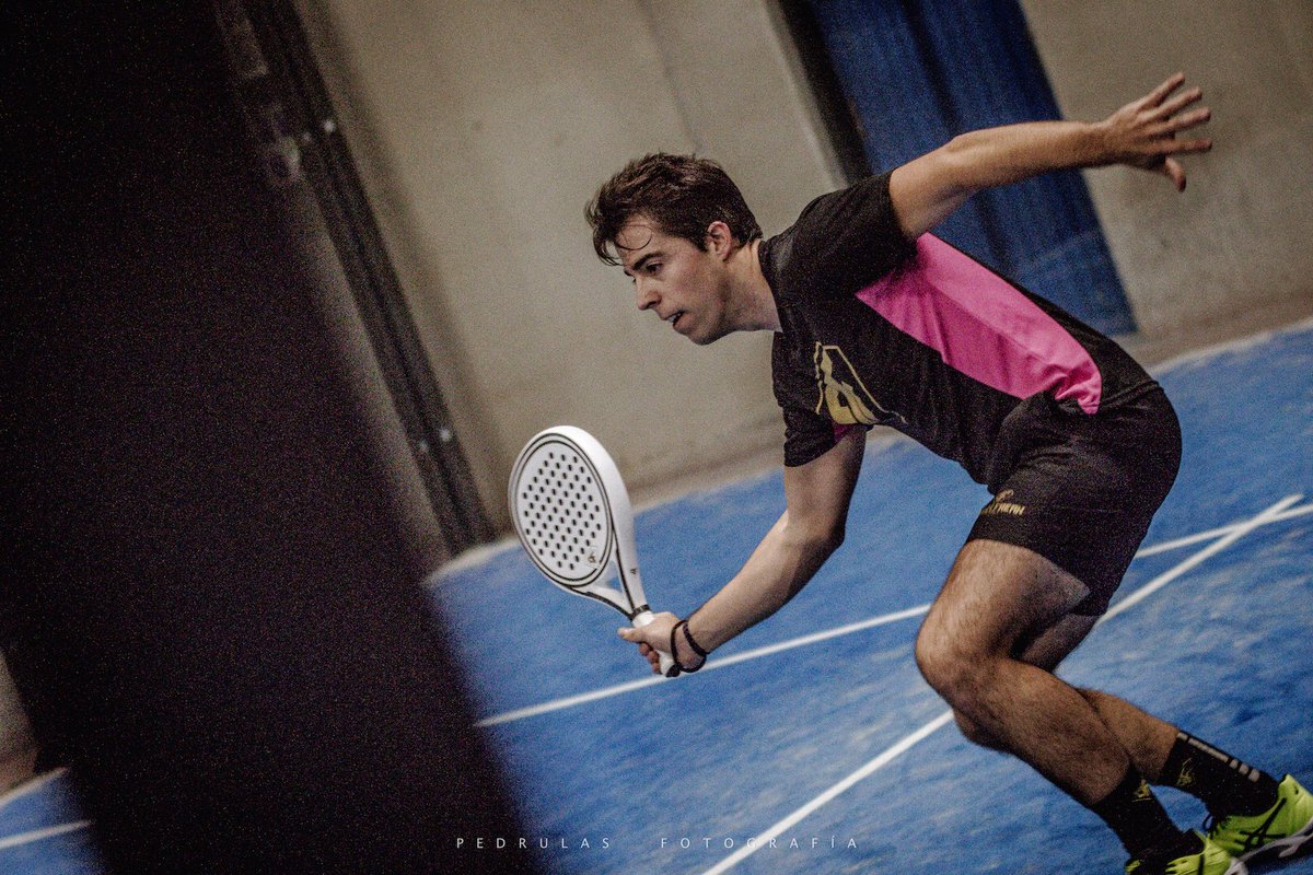 fotopadelAB's tweet photo. @Padelfreak, @Maestrulas y @fotopadelAB en la misma pista!! https://t.co/jCJD9jUq6m
