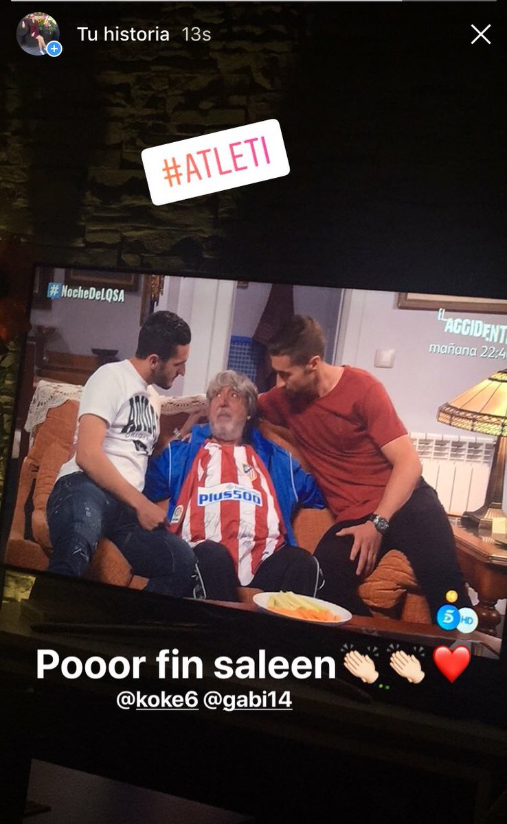 Laura_RD_'s tweet photo. 🔴⚪️🔴⚪️
 #NocheDeLQSA https://t.co/15XHL3yzdi