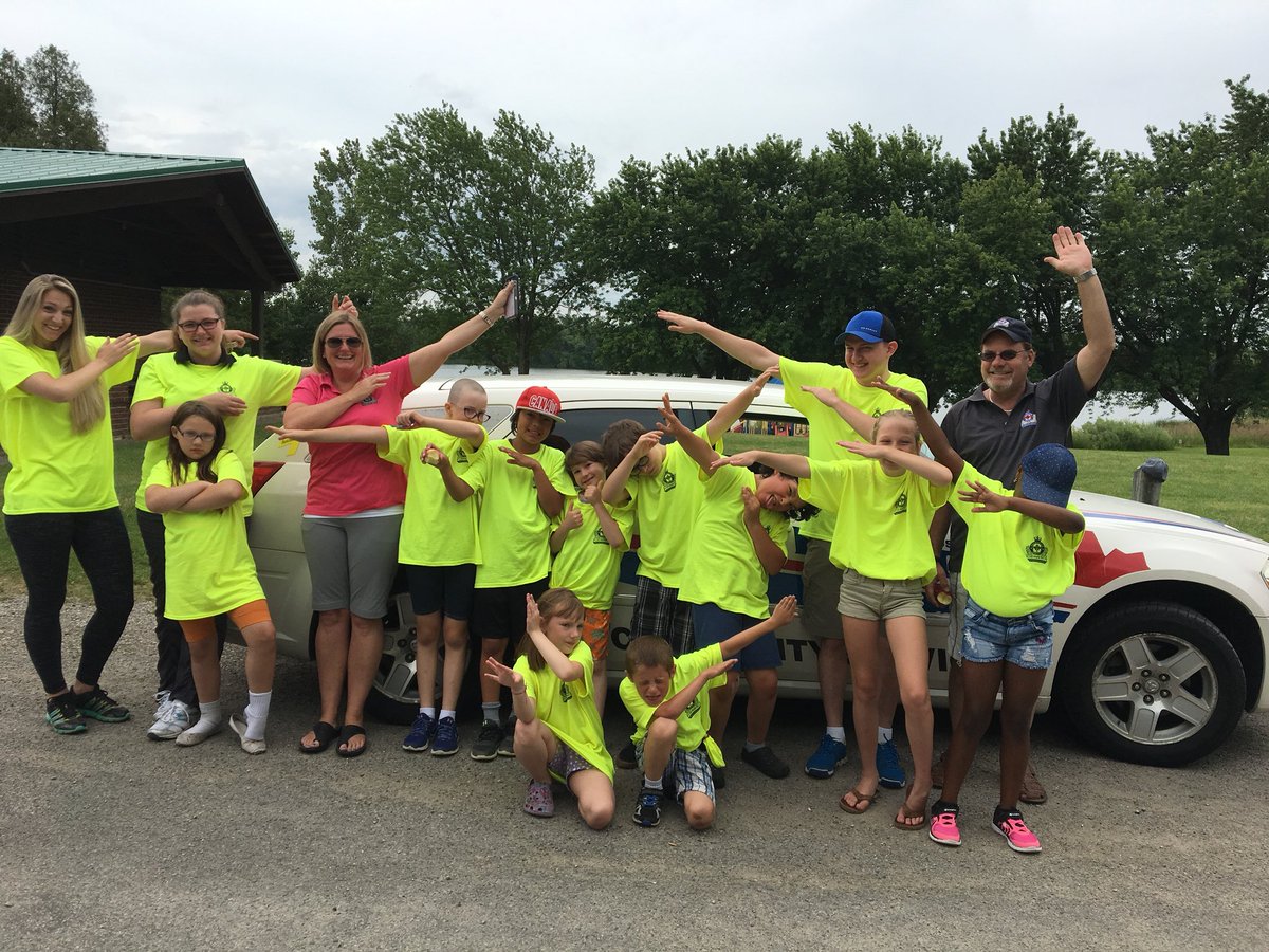TeamInnerHero's tweet photo. HEY Oxford County! Another Episode Of The Recovery Road With Erica Airs Tonight at 7pm! I’m Interviewing Some Youth Superheroes In Town. #bigbrothersbigsisters #unitedway #oecyc #positivestories #positivetv https://t.co/kFggrYotZs