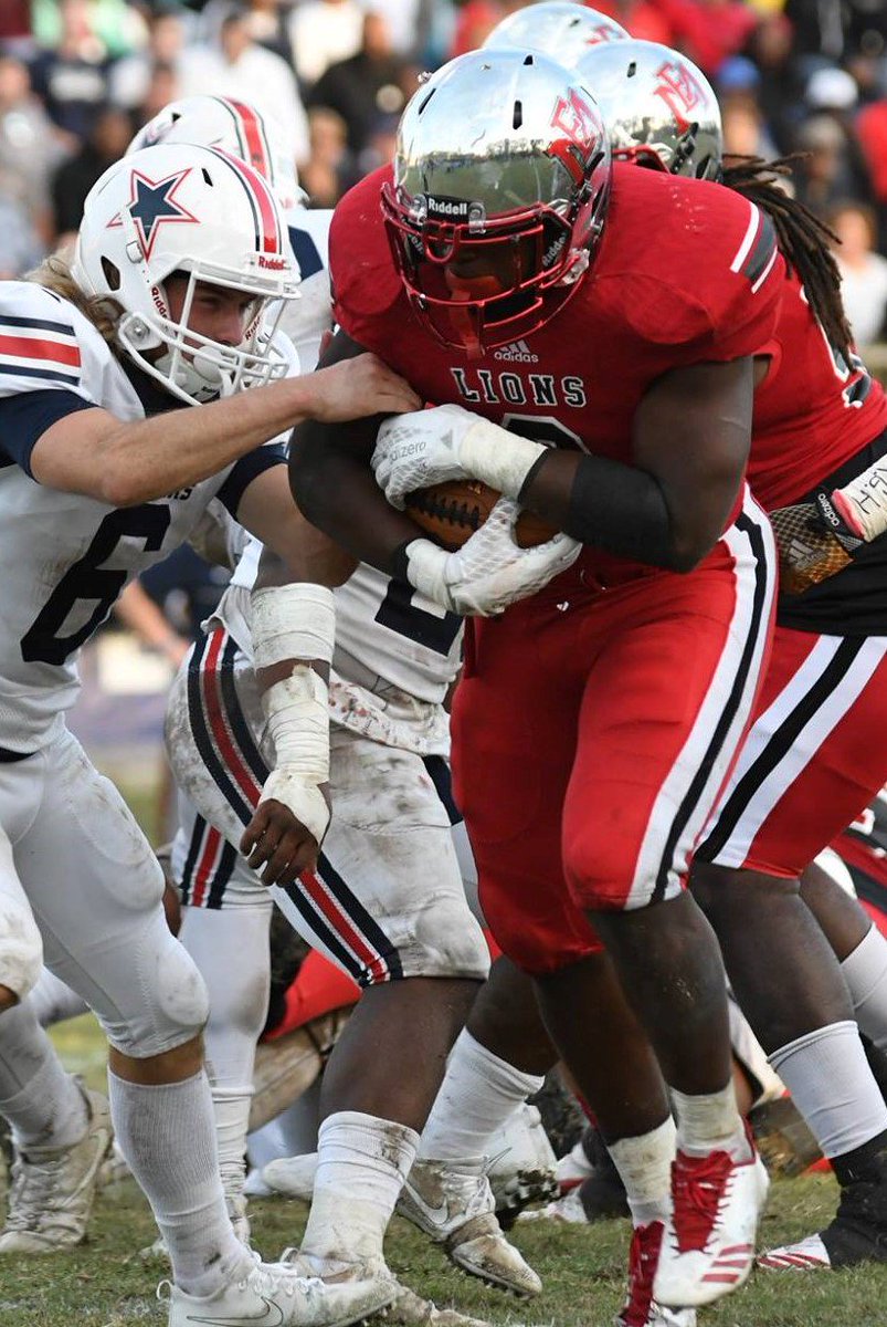 JuCoFootballACE's tweet photo. Tyrell Price @price_tyrell @ East Mississippi JuCo @EMCCathletics accounted 1,164 yds + 25 TDs all-purpose on the season https://t.co/l2UDH5wqhS