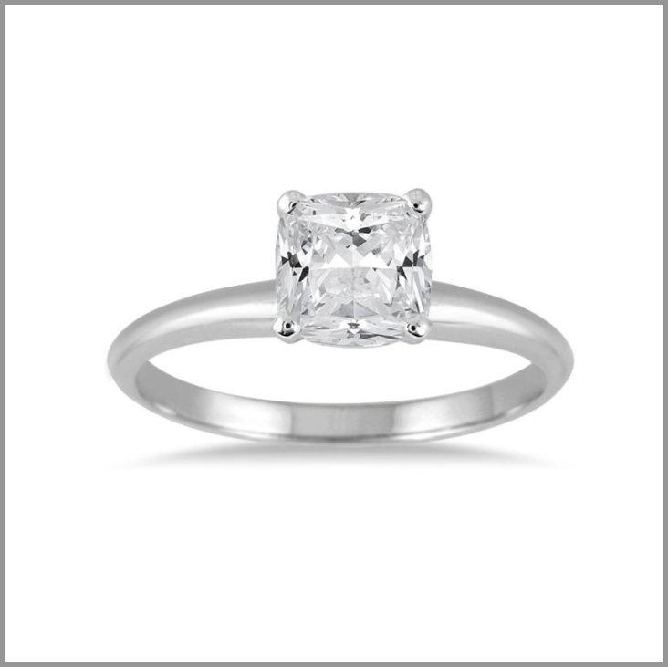 1 CARAT CUSHION CUT DIAMOND SOLITAIRE RING IN 14K WHITE GOLD
Shop Here : ow.ly/sxOc30h0MzG