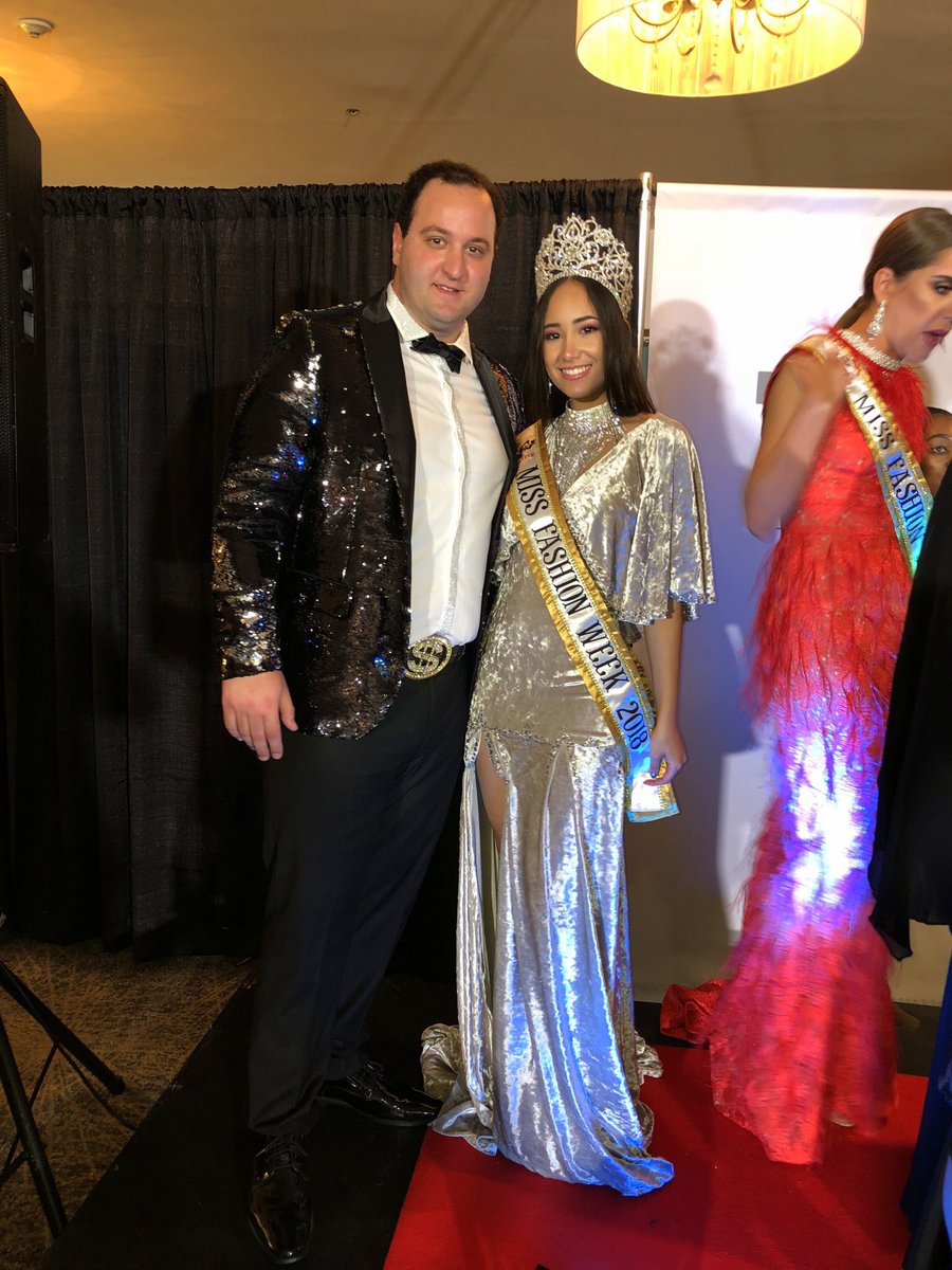 RonRafaelS's tweet photo. Ron Rafael Shimshilashvili Host the 2018 Miss Fashion Week grand Finale in Miami Beach, FL #ronrafael #ronrafaels #ronrafaelshimshilashvili #ronshimshilashvili #missfashionweek @MissFashionWeek #missfw https://t.co/Oz1sc0l9b4