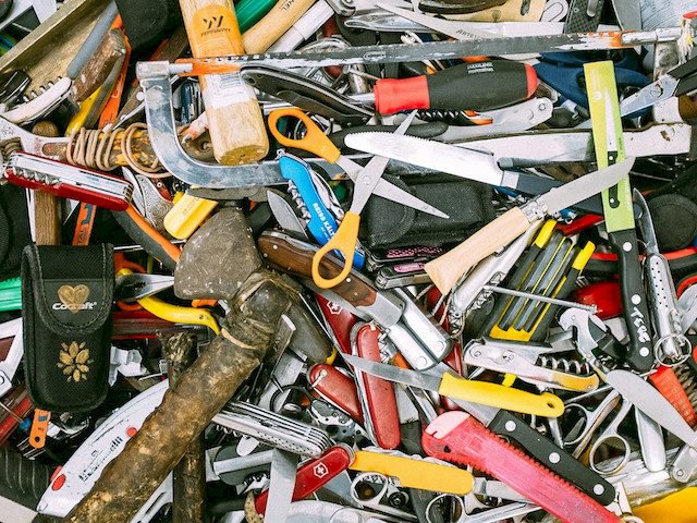 Do you need to declutter your digital workplace? <a href="/SeanWinter/">Sean Winter</a> shares three reasons you might in <a href="/cmswire/">CMSWire.com</a>. bit.ly/2AHUv3G