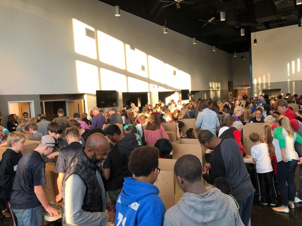 tcteens521's tweet photo. Yesterday was incredible! Our Teens and servant leaders from @TCTransformers came together to serve families in our communities. The boxes represent more than just presents. They represent love, joy, peace and ultimately God's presence with us. #RollOutHope #Jesus #SquadLove https://t.co/XhX2Our2kB