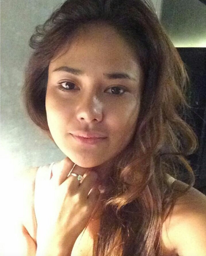 JuTomShippers29's tweet photo. Why so ganda momme @MMPHJULIANOVEL 😩😅😉😘❤ https://t.co/QvmJsdCYV5