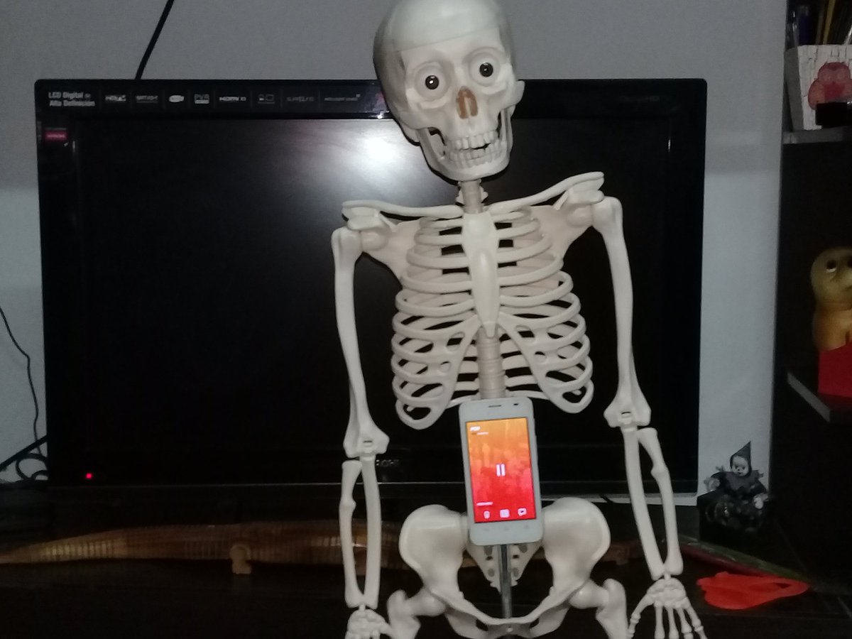 Dario_schakal's tweet photo. #TremendoParanormal como todas las noches https://t.co/2e5V12vDwf