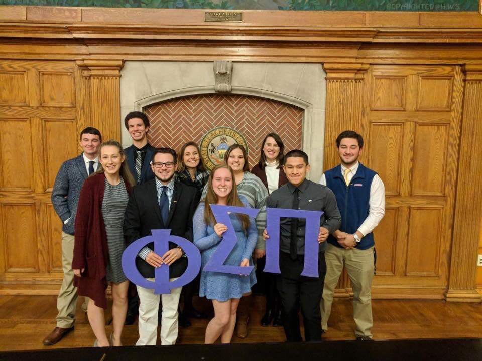 PSP_ea's tweet image. ALSO congrats to our new brothers who were initiated last night!! Welcome to the family 💜💛