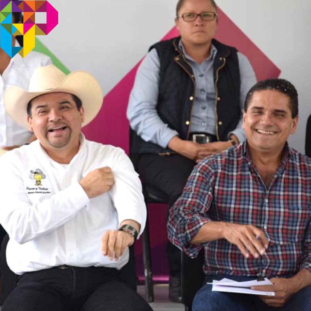 Reconozco la madurez y sensibilidad política de <a href="/Silvano_A/">Silvano Aureoles</a> a favor de la unidad del #PRD y los proyectos sociales por #México. Cerramos filas para fortalecer este proyecto, seguir buscando mejores condiciones para los michoacanos y cumplir con esta gran responsabilidad.