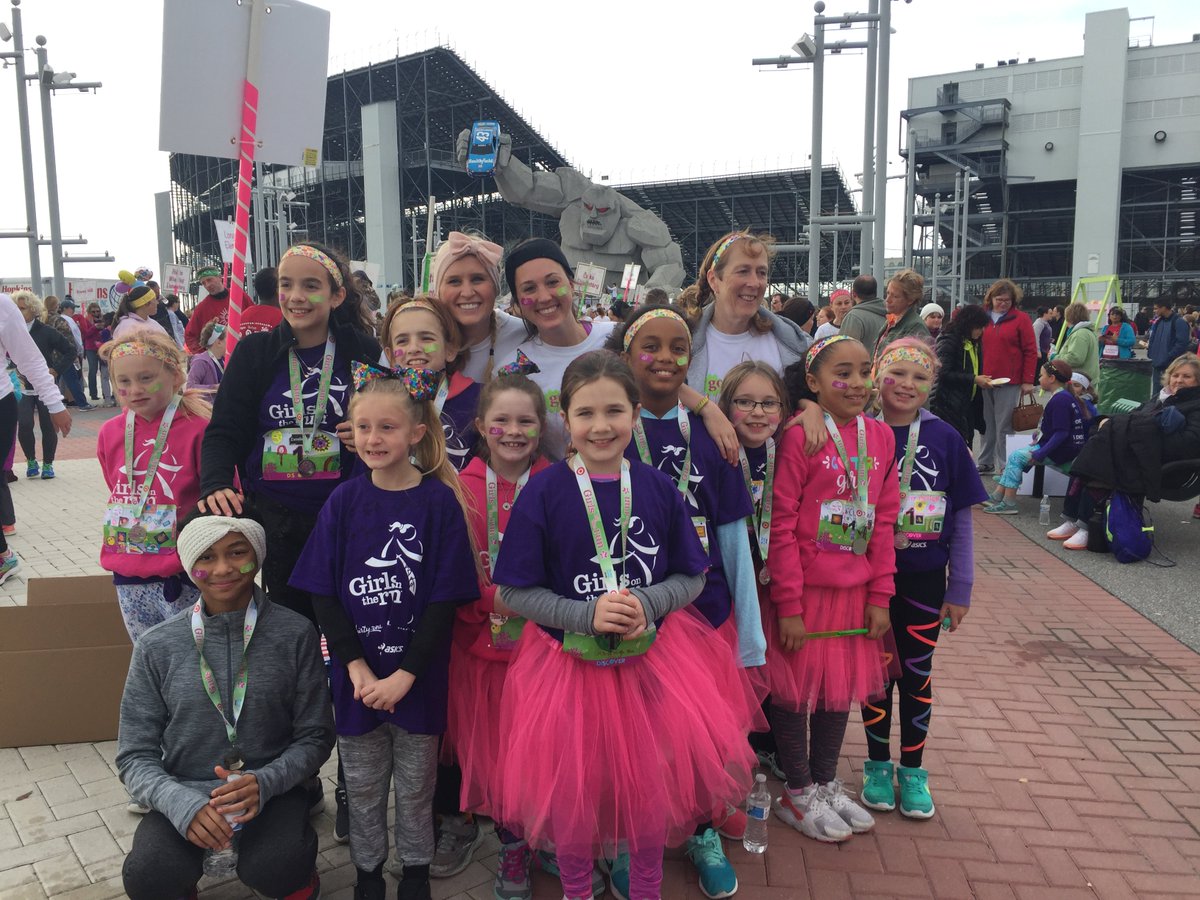 MrsGordonFO's tweet photo. Better late than never... some pictures from our GOTR 5K! https://t.co/ZmIKEhetSN