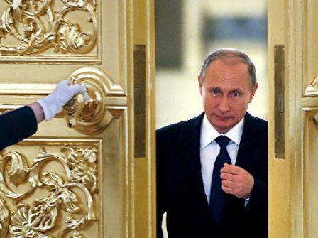 Newnewsinua's tweet photo. Россия после Путина: начнутся войны за влияние в Кремле, – Боровой https://t.co/pnUgfM4JU3 https://t.co/SR5qi8jAUS