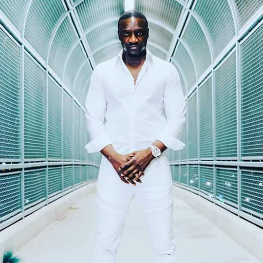 LightingAkon's tweet photo. @akon #team #akon https://t.co/am5xnpNdXw