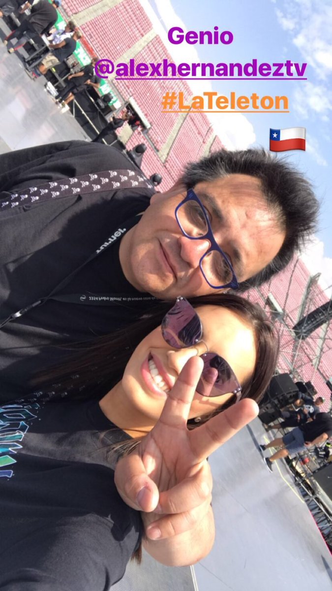 AmorxLaliyVico's tweet photo. Lali con Alex Hernández #TeletonChile2017 #LaliEnChile https://t.co/lxL7DE0gFA