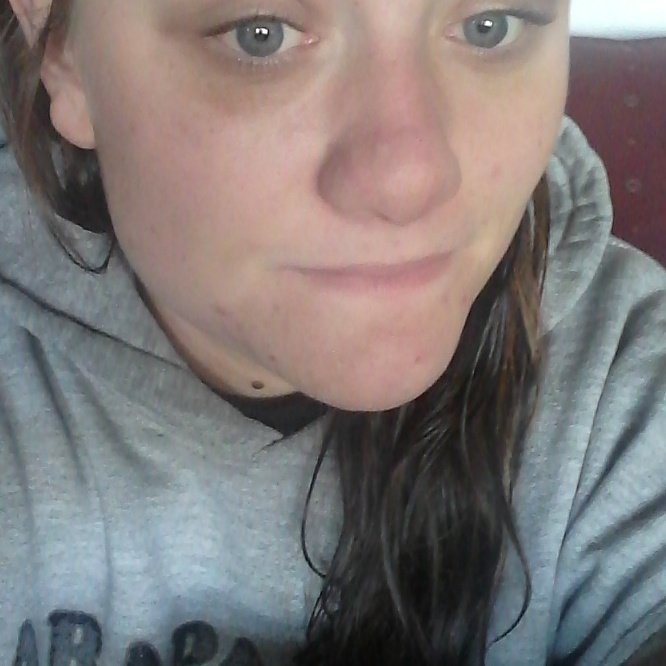 michelle99rocks's tweet photo. when your sick but your still smiling https://t.co/F9nBBhnVBr