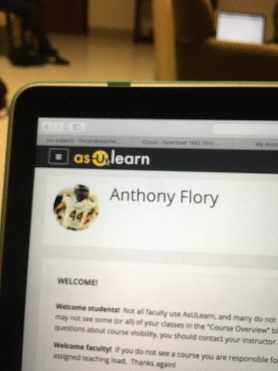 Anthony_Flory44's tweet photo. Getting a lot done... i think #AppFinalsWorkshop https://t.co/S4ERHpFLvt