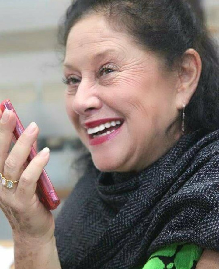 Cuida Todo Aquello Qué Te Haga Felíz.

<a href="/AngelicaAragon_/">Angélica Aragón</a>  🌹