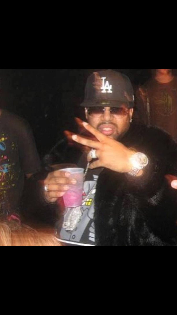 RichByford's tweet photo. Last picture taken of the legend. Rip ten years ago today. Long live the Pimp! #rippimpc https://t.co/tt3PkGQew9