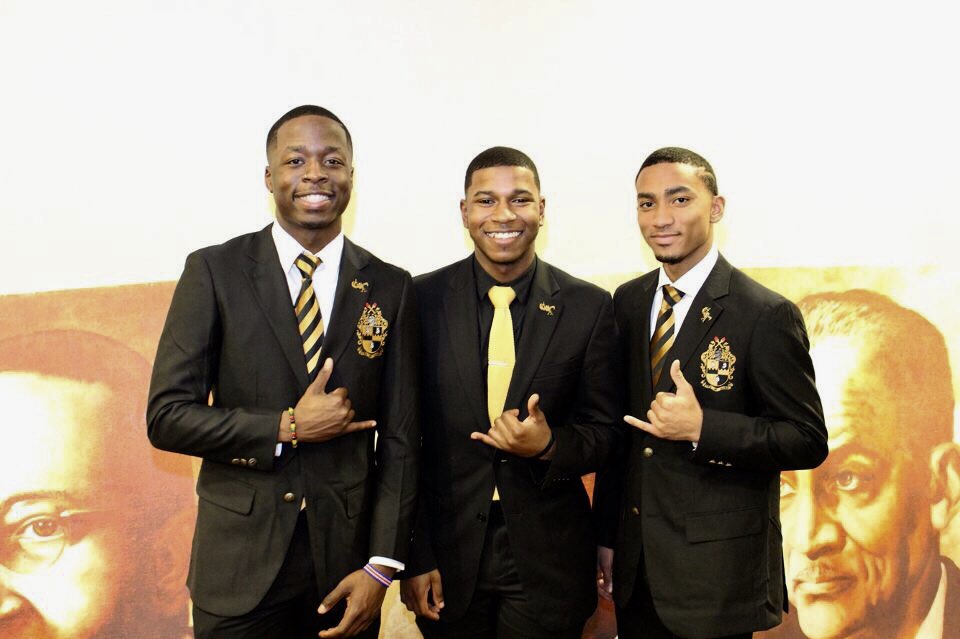 yokahlil's tweet photo. #AlphasinSuits https://t.co/Szk3wEa0bo
